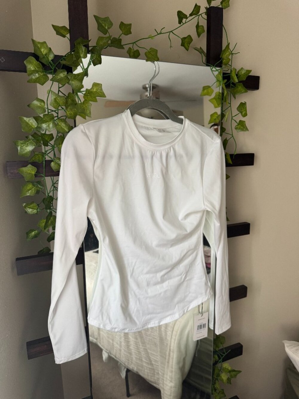AYBL White Sculpt Long Sleeve Athletic Shirt // Medium